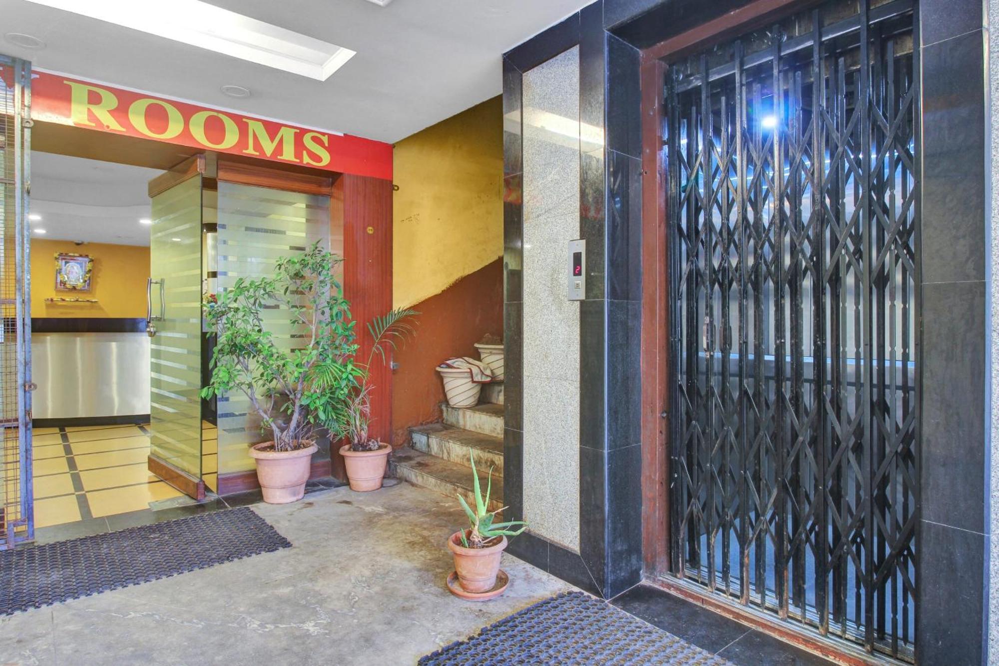 Hotel O Happy Rooms Хидерабад Екстериор снимка
