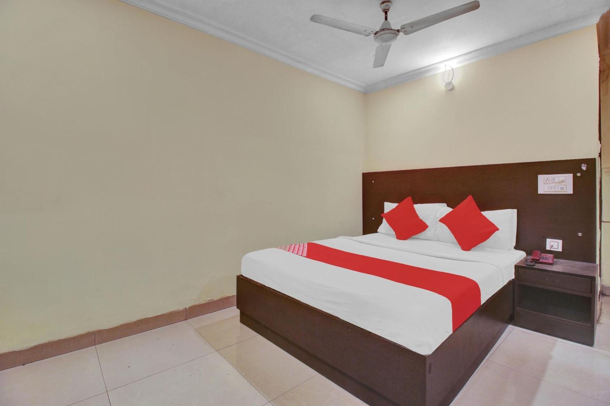 Hotel O Happy Rooms Хидерабад Екстериор снимка