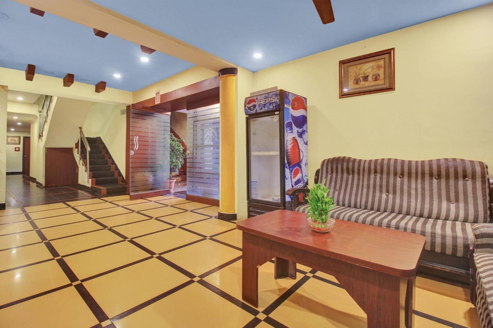 Hotel O Happy Rooms Хидерабад Екстериор снимка