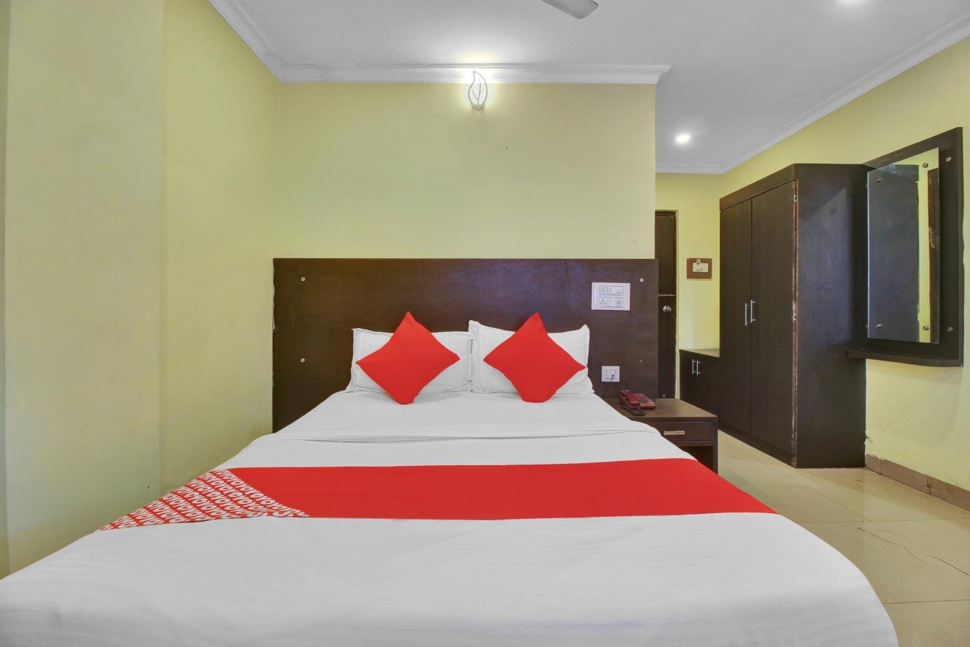 Hotel O Happy Rooms Хидерабад Екстериор снимка