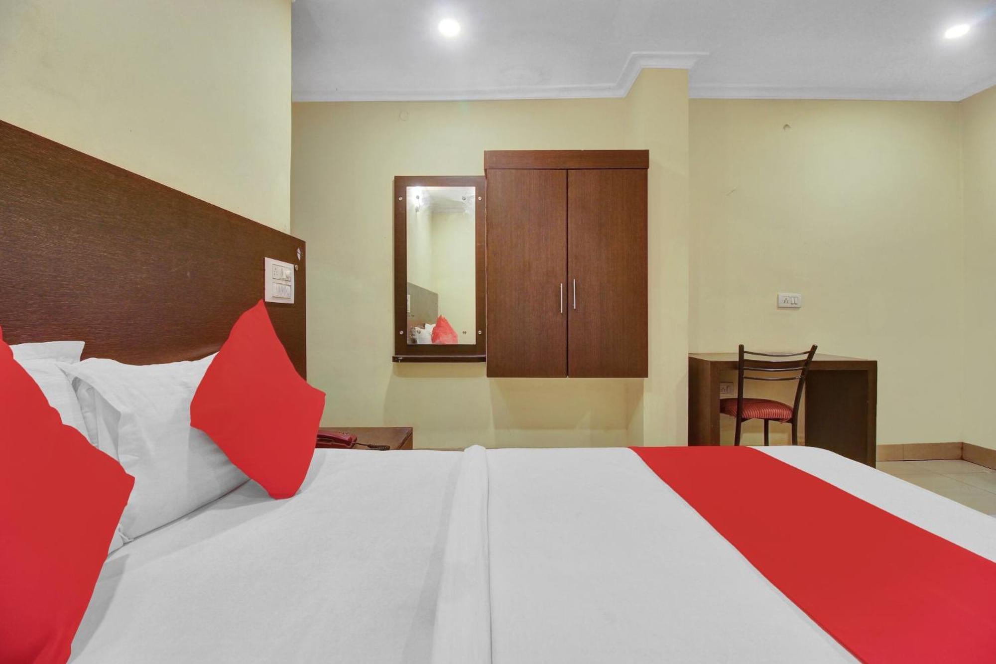 Hotel O Happy Rooms Хидерабад Екстериор снимка