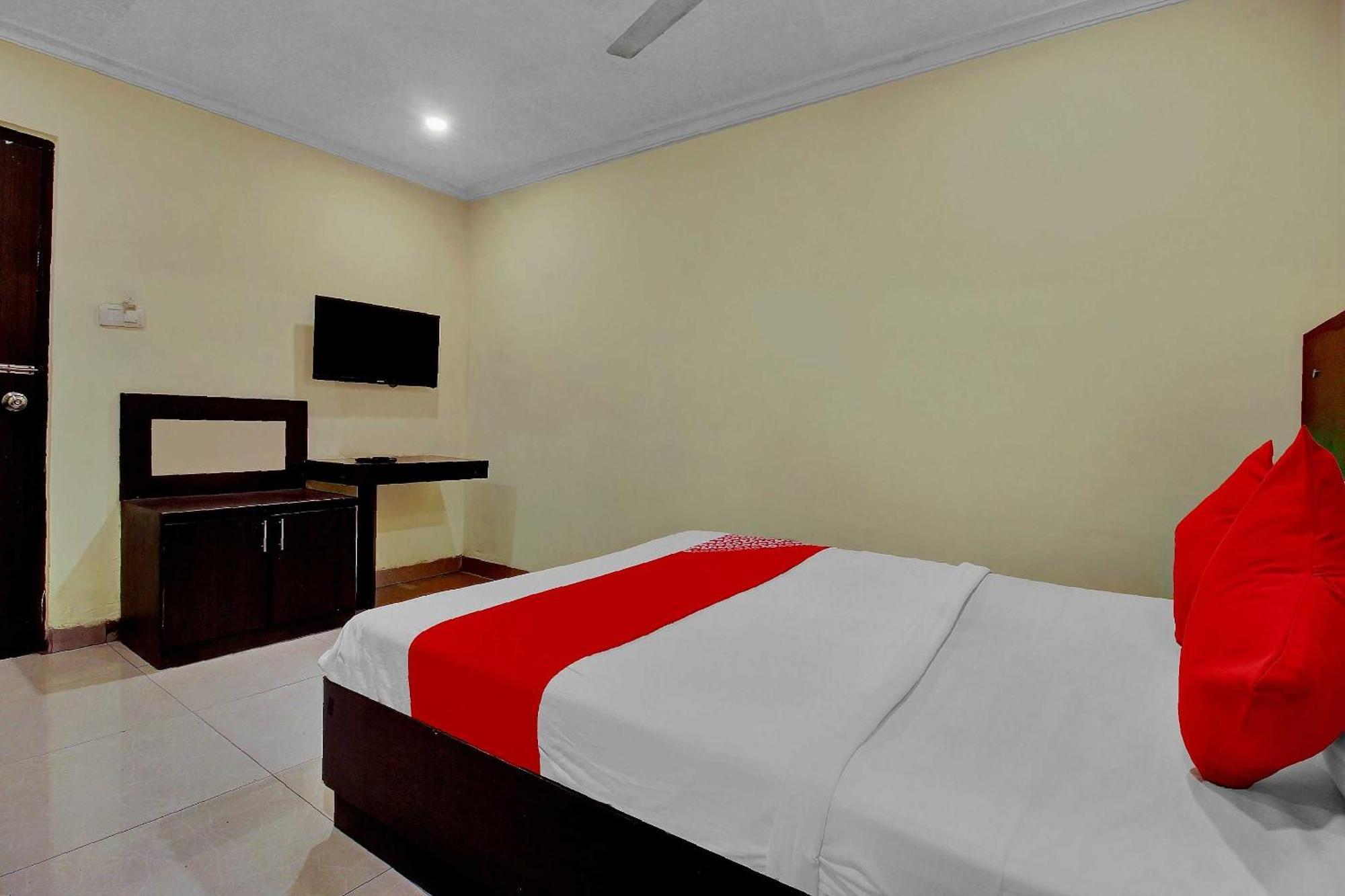 Hotel O Happy Rooms Хидерабад Екстериор снимка