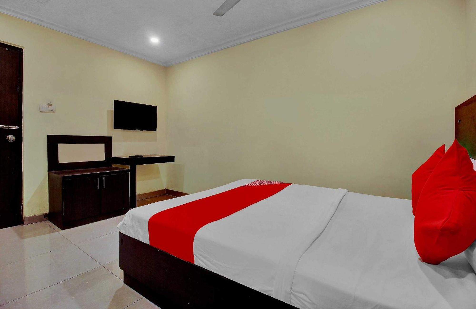 Hotel O Happy Rooms Хидерабад Екстериор снимка