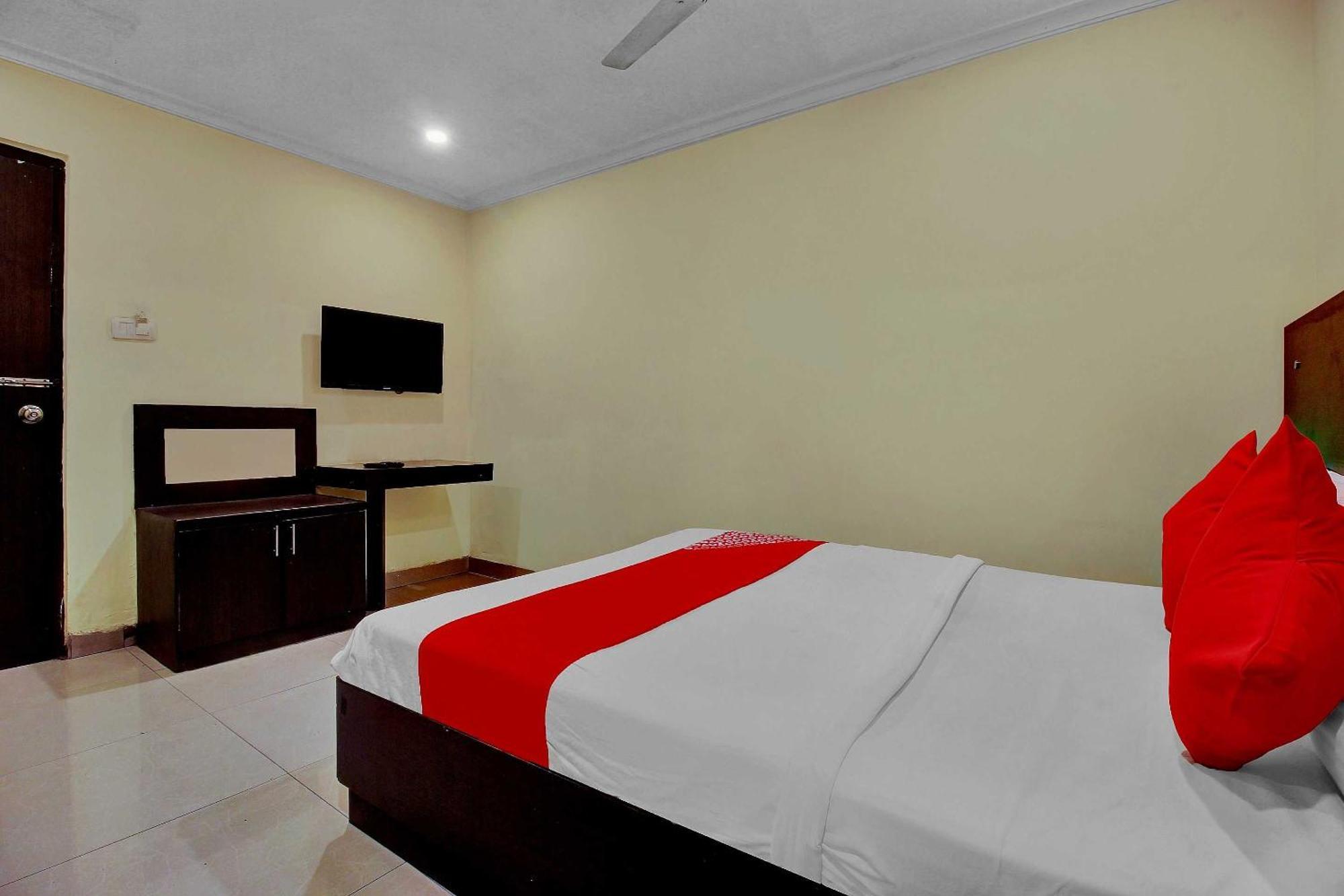 Hotel O Happy Rooms Хидерабад Екстериор снимка